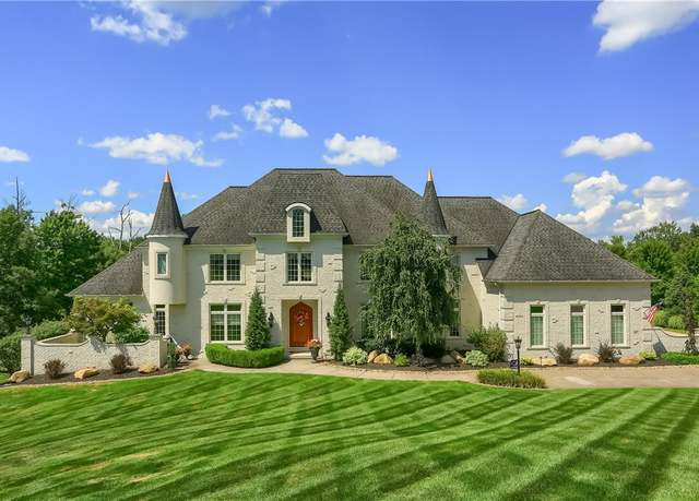 Property at 107 Mirage Dr, Cranberry Twp, PA 16066, 5 beds, 5.5 baths