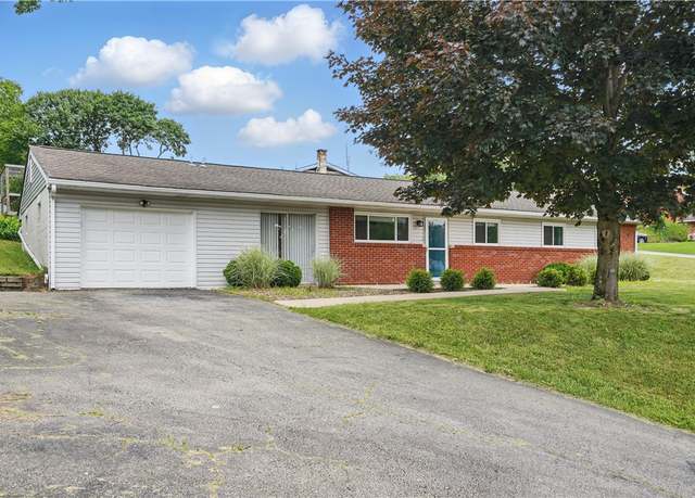 Property at 218 Longview Dr, Manor, PA 15642, 3 beds, 2 baths