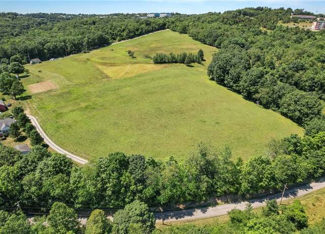 Property at 1003 Beacon Rd, Robinson Twp - Nwa, PA 15205