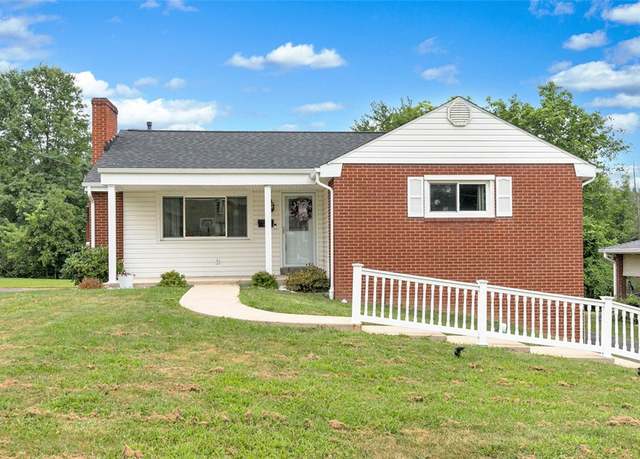 Property at 118 Manchester Dr, Hempfield Twp - Wml, PA 15642, 3 beds, 2 baths