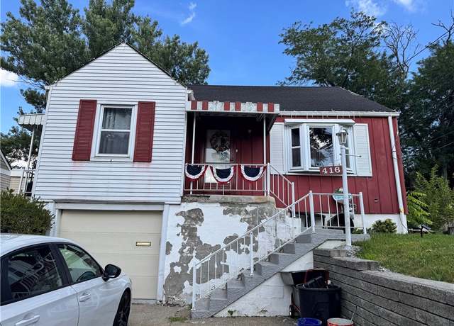 Property at 416 Delano Dr, Pleasant Hills, PA 15236, 3 beds, 1.5 baths