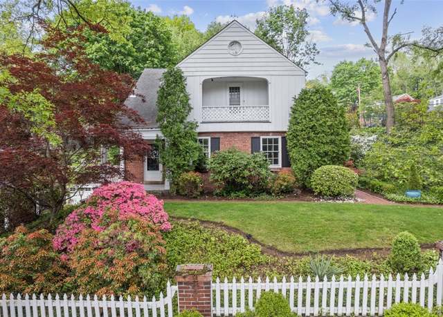Property at 1509 Walnut St, Edgewood, PA 15218, 4 beds, 3.5 baths