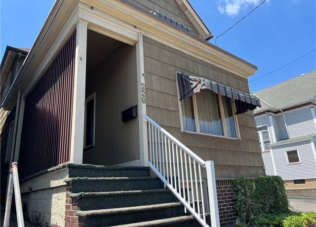 Property at 229 Fallowfield Ave, Charleroi Boro, PA 15022, 3 beds, 1.5 baths