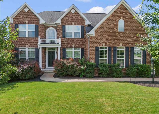 Property at 211 Evandale Rd, Cecil, PA 15317, 5 beds, 3.5 baths