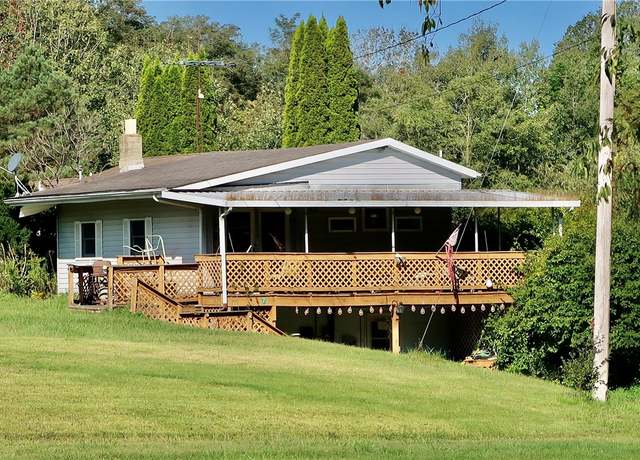 Property at 7 Strausser Rd, Lake Twp, PA 16133, 2 beds, 1 bath