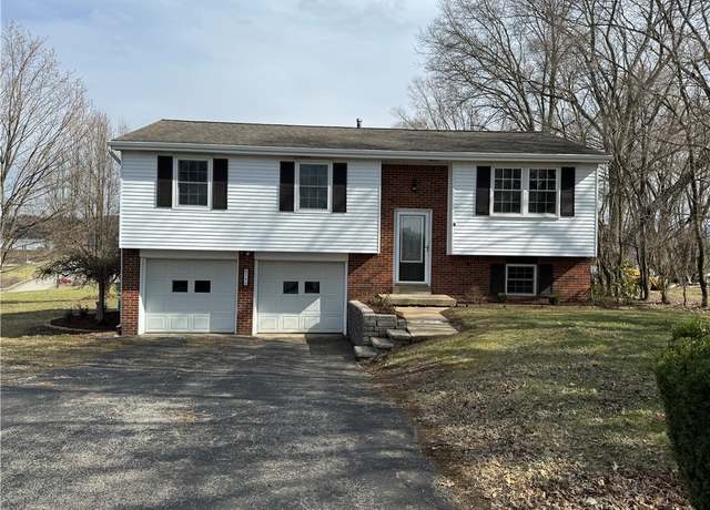 Property at 17 Hunter Rd, Burrel/blacklick, PA 15717, 3 beds, 2.5 baths