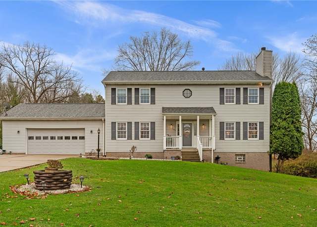 Property at 104 Caromar Dr, Adams Twp, PA 16046, 4 beds, 3 baths