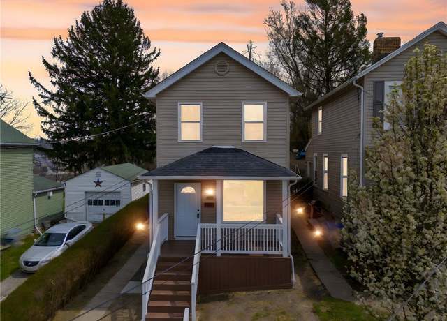 Property at 739 Colonial Ave, Monaca, PA 15061, 3 beds, 1.5 baths
