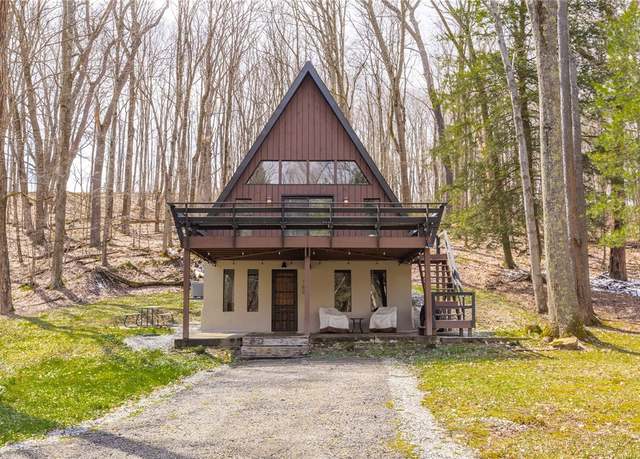 Property at 160 Kuhntown Rd, Somerset Twp, PA 15501, 2 beds, 1.5 baths