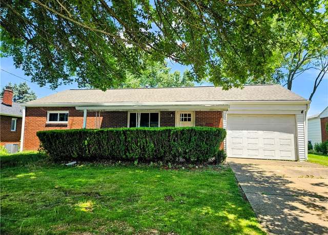 Property at 3103 Ben Davis Ave, Lower Burrell, PA 15068, 3 beds, 2 baths