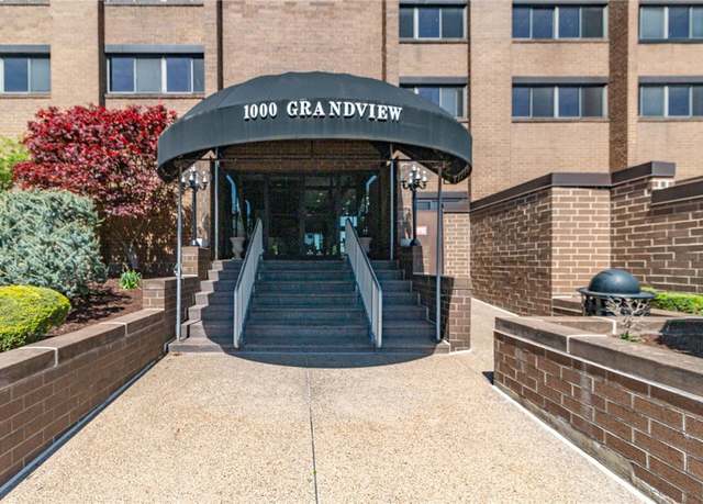 Property at 1000 Grandview Ave #1207, Mt Washington, PA 15211, 1 bed, 2 baths