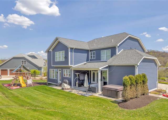 Property at 5525 Fontana Ct, Murrysville, PA 15632, 5 beds, 3.5 baths