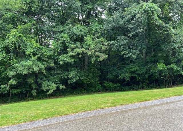 Property at Lot 7 Camry Dr, Hempfield Twp - Wml, PA 15642