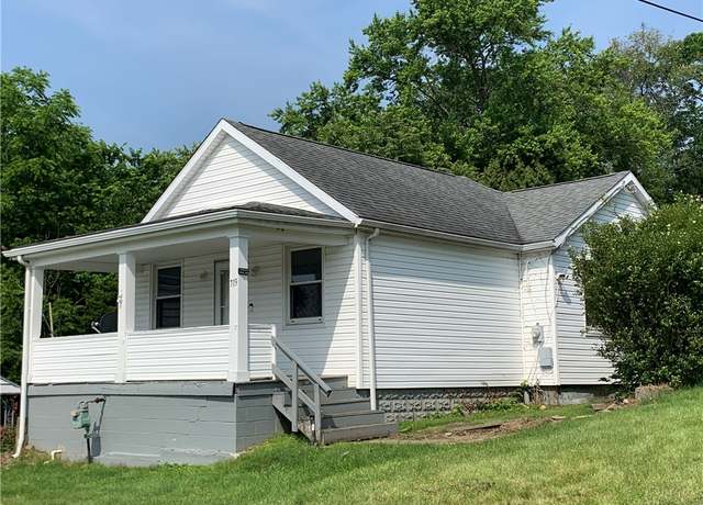 Property at 719 Zimmerman St, Jeannette, PA 15644, 2 beds, 1.5 baths