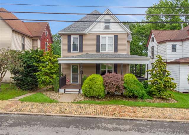 Property at 56 1st St, North Irwin, PA 15642, 4 beds, 1.5 baths