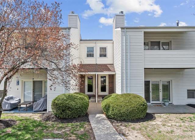 Property at 1805 Kenzie Dr, Robinson Twp - Nwa, PA 15205, 2 beds, 2 baths