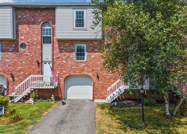 Property at 512 Carters Grove Dr, Richland, PA 15044, 3 beds, 2.5 baths