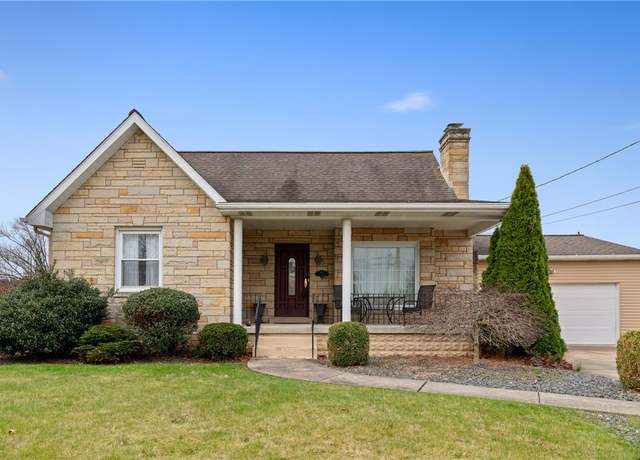 Property at 703 Hemlock Dr, Aliquippa, PA 15001, 3 beds, 2.5 baths