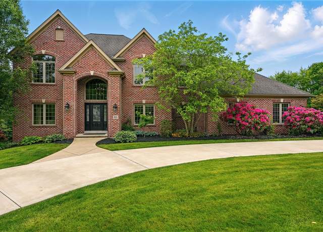 Property at 221 Cashmere Ct, Cranberry Twp, PA 16066, 5 beds, 5.5 baths