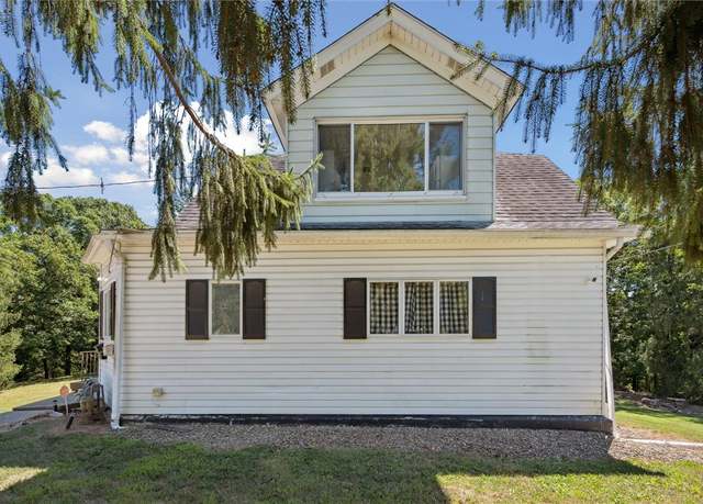 Property at 1599 Jackson St, Aliquippa, PA 15001, 5 beds, 3.5 baths