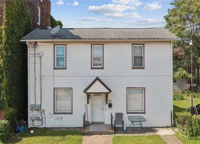 Property at 322 N 4th St, Apollo Boro, PA 15613, 4 beds, 2 baths