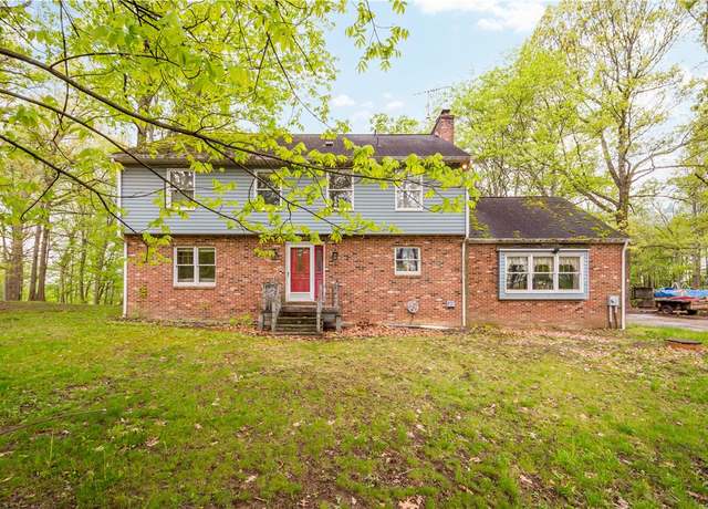 Property at 297 Alamae Lakes Rd, South Franklin, PA 15301, 4 beds, 3 baths