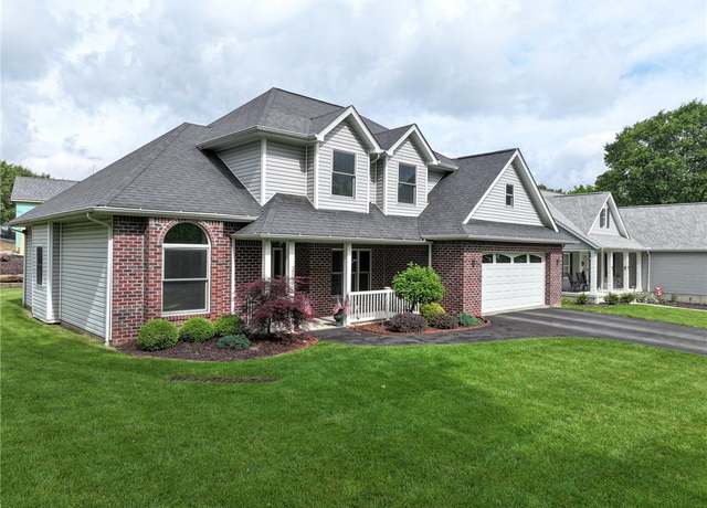 Property at 3004 Phillip Dr, Jefferson Hills, PA 15025, 3 beds, 2.5 baths