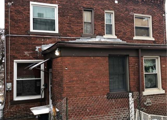 Property at 434&1/2 Hays Ave #3, Mt Oliver, PA 15210, 2 beds, 1 bath