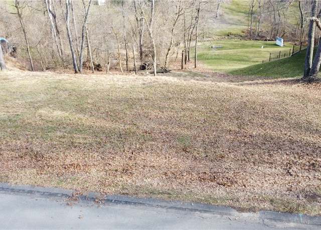 Property at 140 Lakeview Dr, Peters Twp, PA 15317, 1 bath