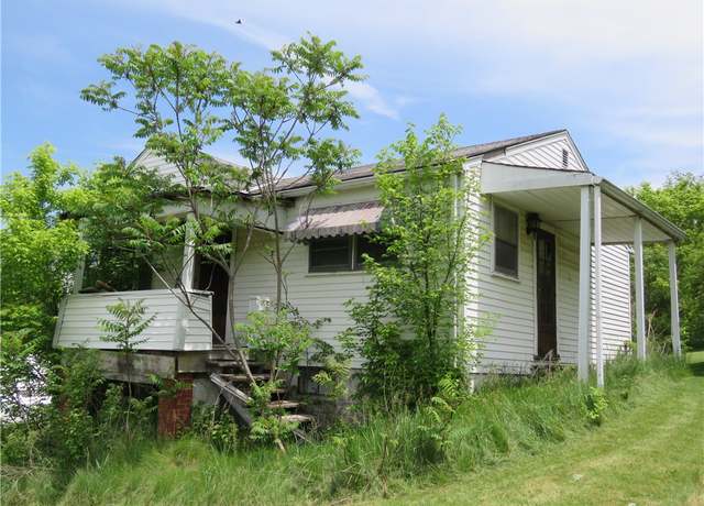 Property at 14 Easton St, Smith, PA 15021, 1 bed, 1 bath