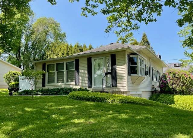 Property at 101 W North St, Mercer Boro - Mer, PA 16137, 3 beds, 2.5 baths
