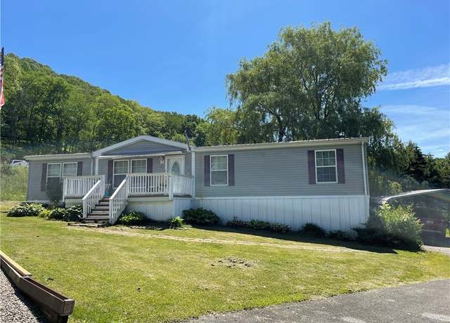 Property at 114 Jody Ln, Confluence Boro, PA 15424, 3 beds, 2 baths