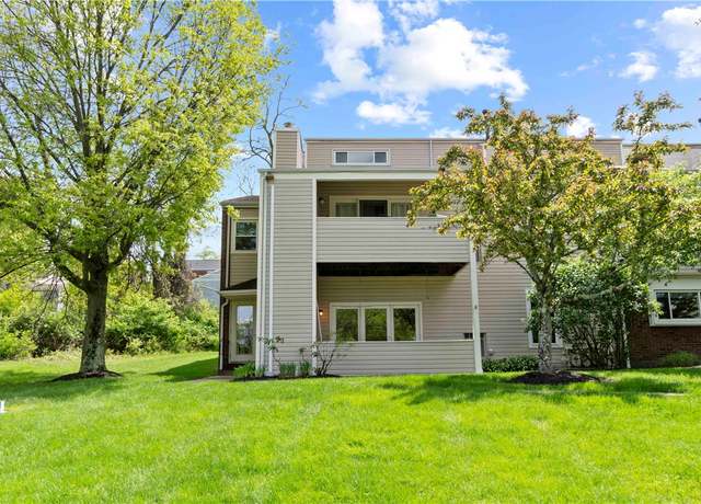 Property at 2409 Kenzie Dr, Robinson Twp - Nwa, PA 15205, 2 beds, 2 baths