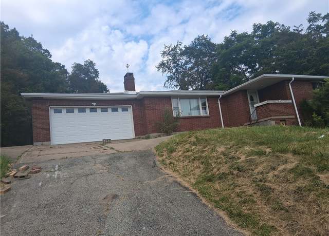 Property at 587 E Pgh St, Delmont, PA 15601, 3 beds, 1 bath