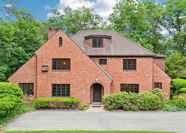 Property at 634 W Waldheim Rd, Fox Chapel, PA 15215, 6 beds, 4 baths