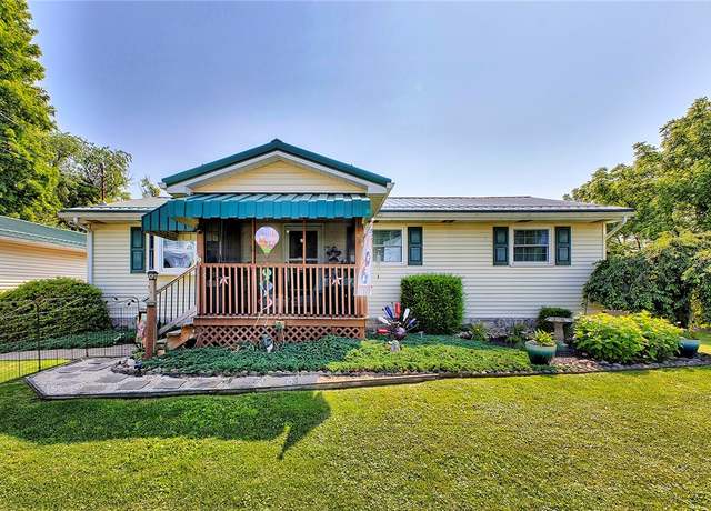 Property at 354 Moween Rd, Loyalhanna, PA 15681, 3 beds, 1.5 baths