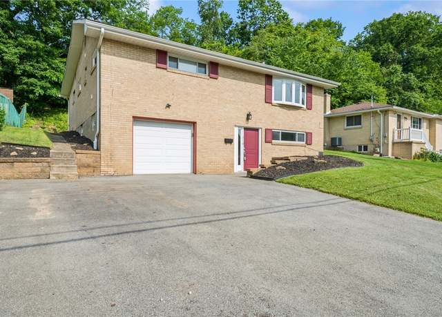 Property at 216 Woodlawn Dr, Trafford, PA 15085, 3 beds, 3 baths