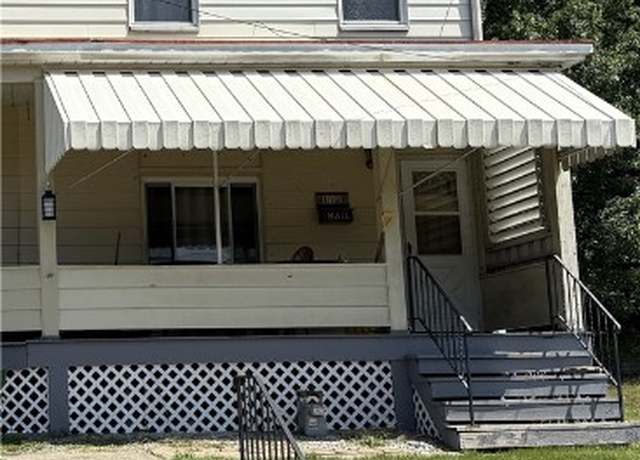 Property at 112 Greydon Ave, Mckees Rocks, PA 15136, 2 beds, 1 bath