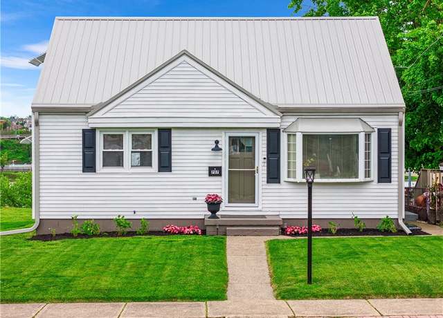 Property at 707 Atlantic Ave, Monaca, PA 15061, 3 beds, 2 baths
