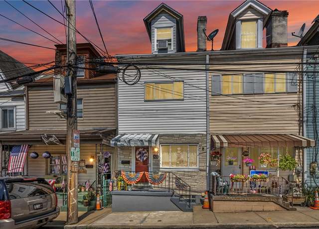 Property at 422 Ella St, Bloomfield, PA 15224, 2 beds, 1.5 baths