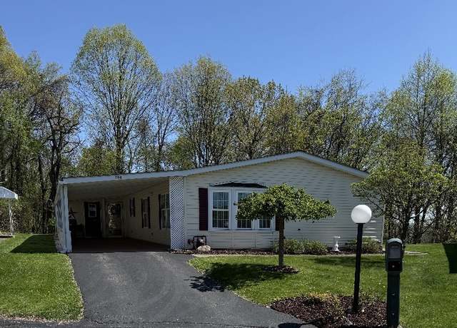 Property at 704 Ashley Ln, Murrysville, PA 15668, 2 beds, 2 baths