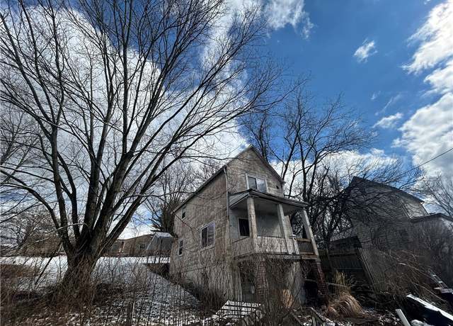 Property at 792 11th St, Pitcairn, PA 15140, 2 beds, 1 bath