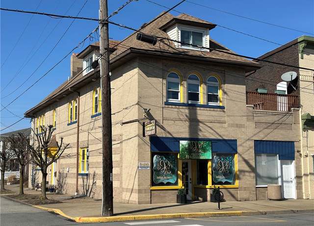 Property at 316 W Crawford Ave, Connellsville, PA 15425, 7 beds, 6.5 baths