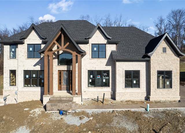 Property at 386 Buckingham Dr, Peters Twp, PA 15367, 5 beds, 4.5 baths