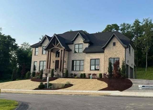Property at 386 Buckingham Dr, Peters Twp, PA 15367, 5 beds, 4.5 baths