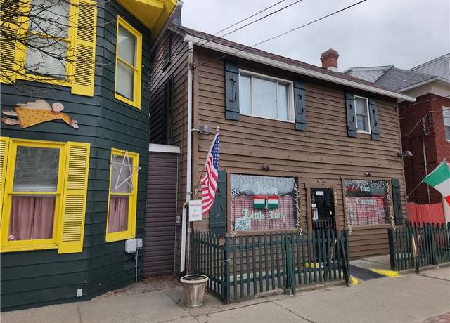 Property at 333 W Main St, Ligonier Boro, PA 15658, 2 beds, 1.5 baths