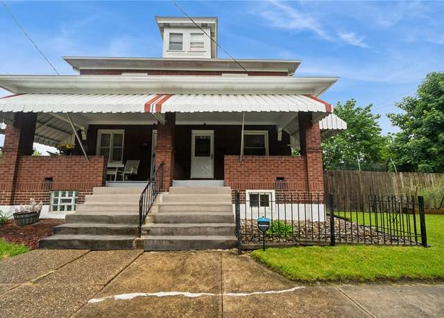 Property at 130 S 11th St, Jeannette, PA 15644, 3 beds, 1.5 baths