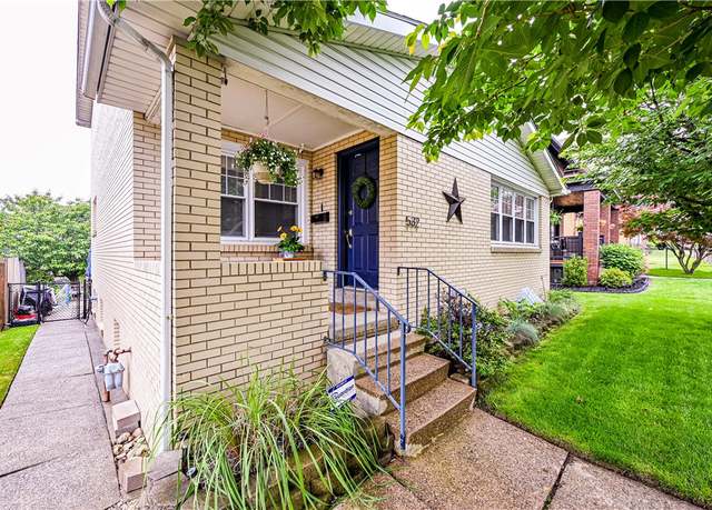 Property at 532 Perry Ave, City Of Greensburg, PA 15601, 4 beds, 2.5 baths