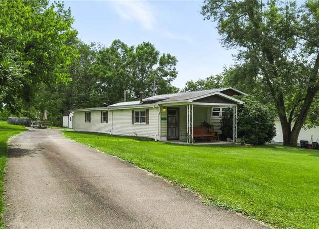 Property at 91 Koter Dr, Jeannette, PA 15644, 2 beds, 2 baths