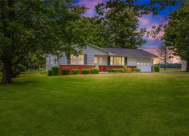 Property at 2345 Stoystown Rd, Somerset Twp, PA 15541, 3 beds, 1 bath